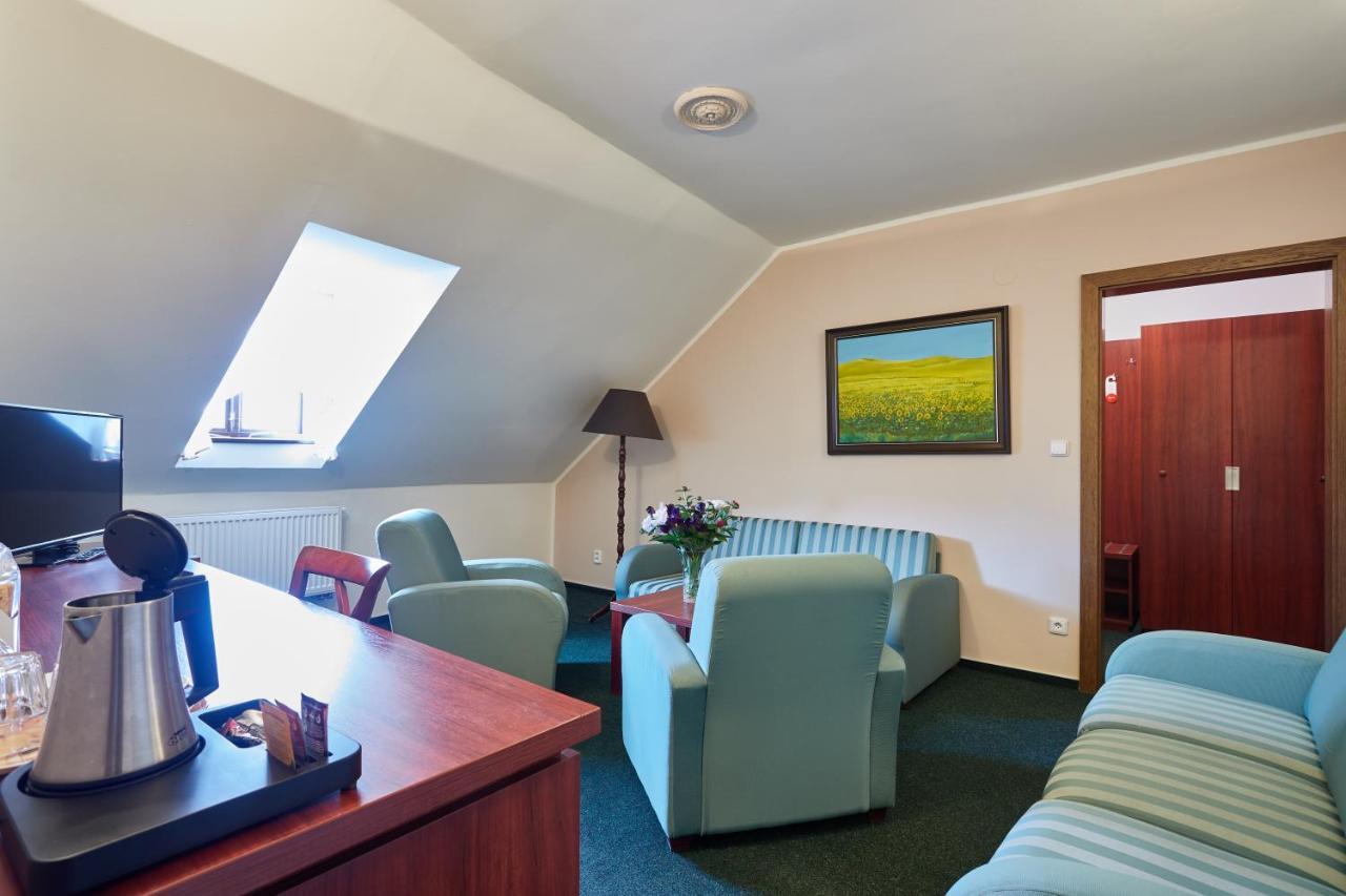 Vivaldi Apartments Mikulov Extérieur photo