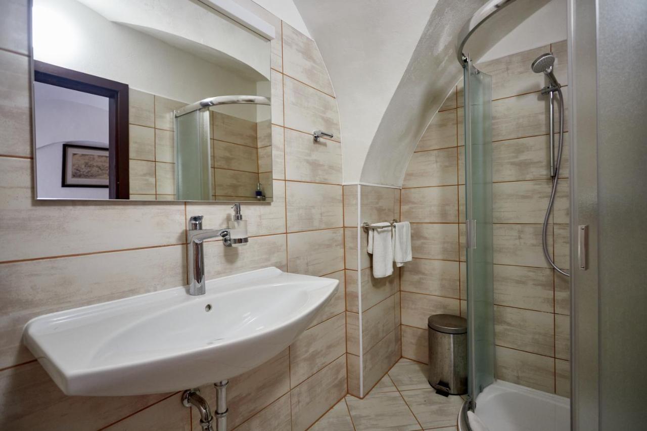 Vivaldi Apartments Mikulov Extérieur photo
