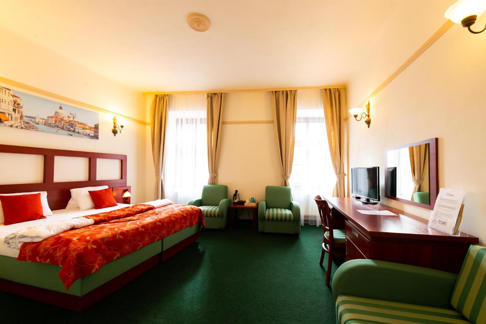 Vivaldi Apartments Mikulov Extérieur photo