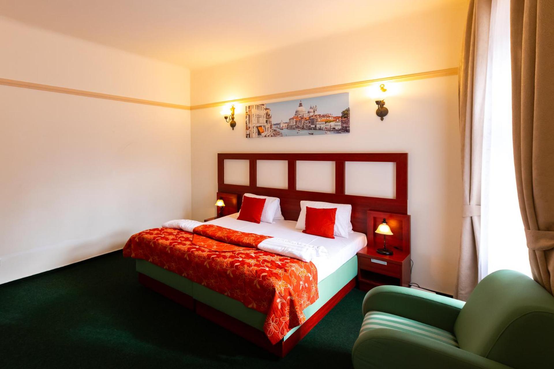 Vivaldi Apartments Mikulov Extérieur photo