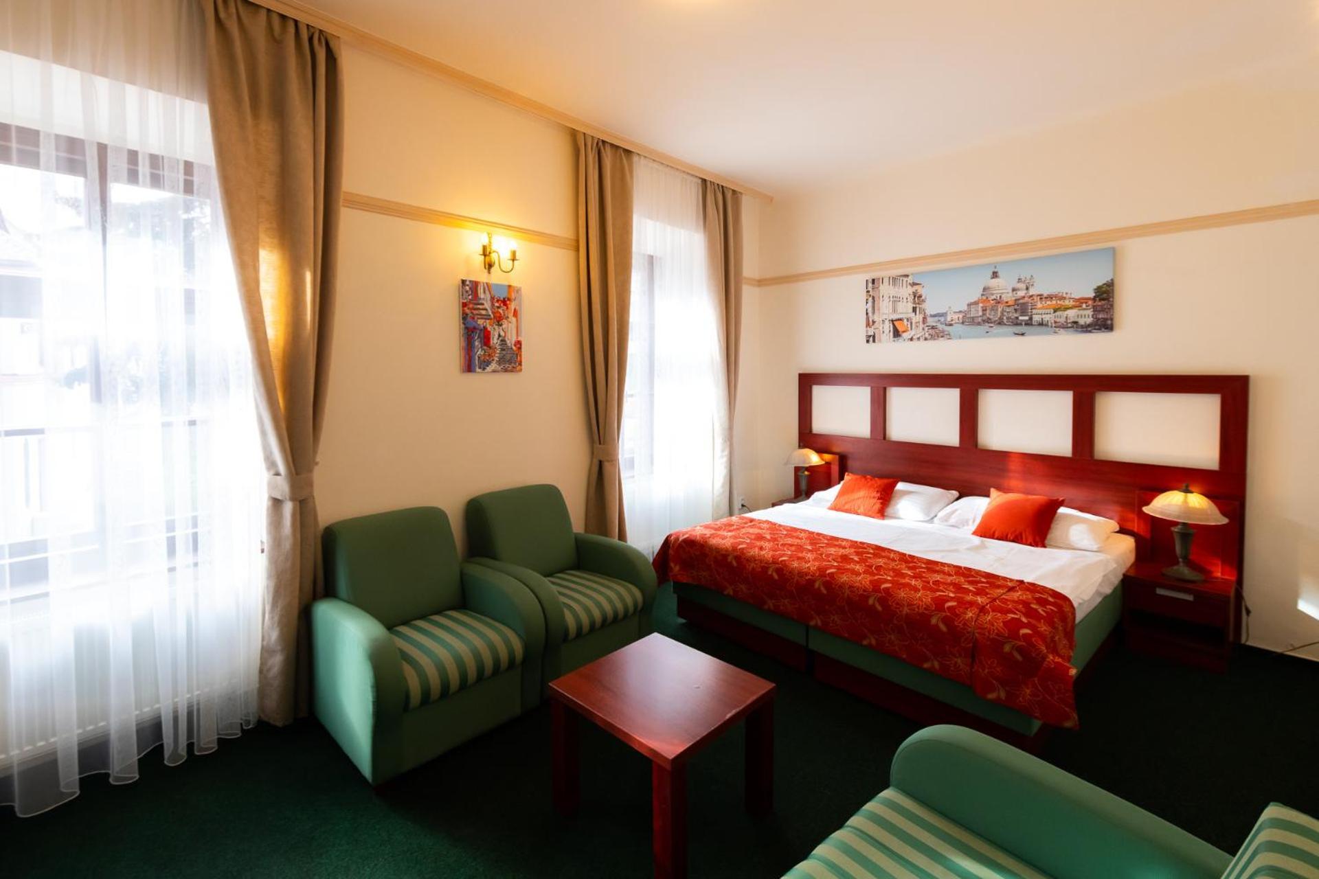 Vivaldi Apartments Mikulov Extérieur photo